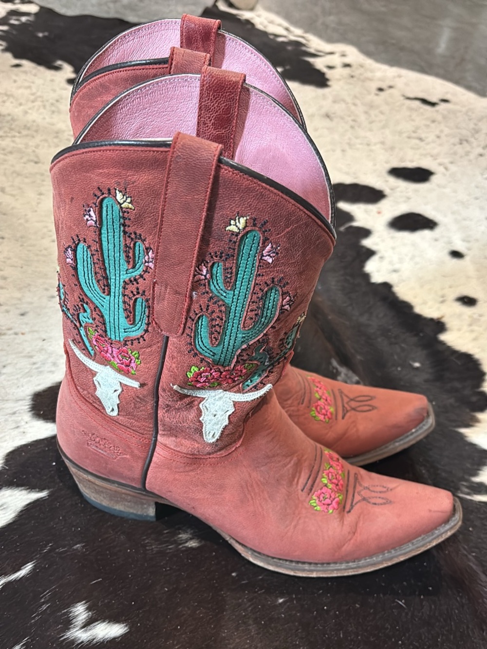Junk Gypsy by Lane Bramble Rose cactus Cowboy boots